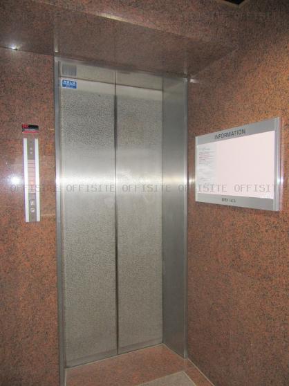 御苑Ｋ－１ビルのエレベーター