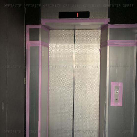 イッシンジャパンビルのエレベーター
