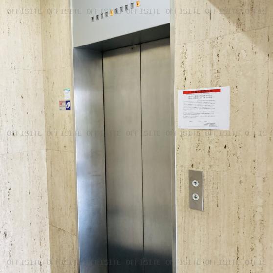 市ヶ谷野村ビルのエレベーター
