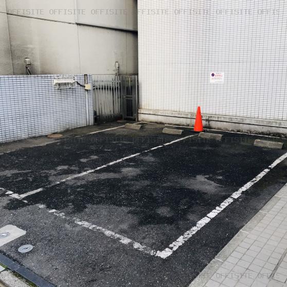 パシフィックキャピタルプラザの駐車場