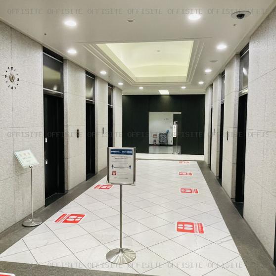 三菱ビルのエレベーター