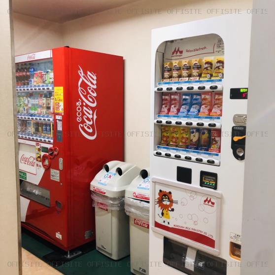 ＪＰＲ横浜日本大通ビルの自動販売機