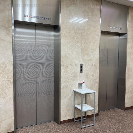 中島ゴールドビルのエレベーター