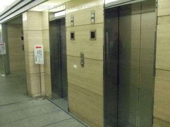 ＮＭＦ五反田駅前ビルのエレベーター