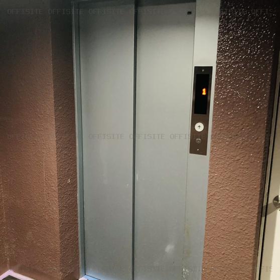 ドルミ御苑のエレベーター