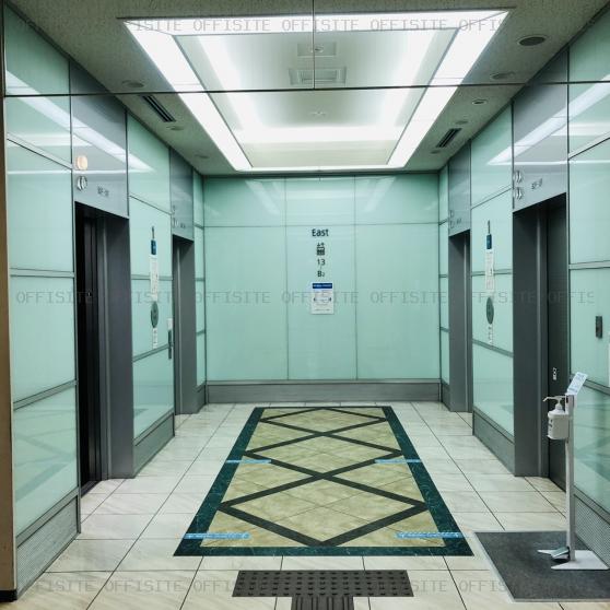 新青山ビル東館のエレベーター