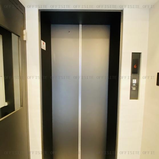 ＪＰーＢＡＳＥ築地のエレベーター