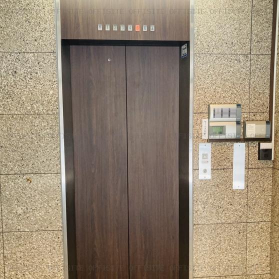 サンセイビルのエレベーター