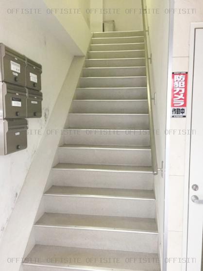 ＫＴ須田町ビルの階段