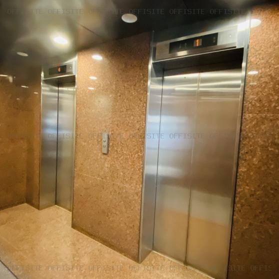 大和証券池袋ビルのエレベーター
