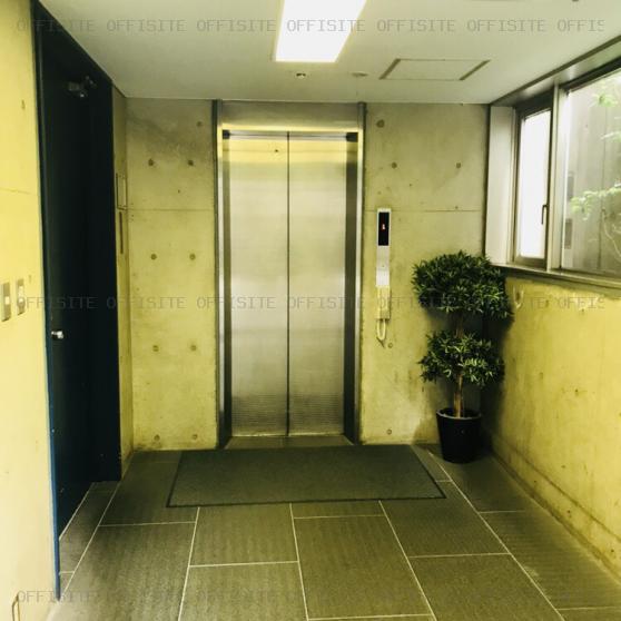 渋谷松永ビルのエレベーター