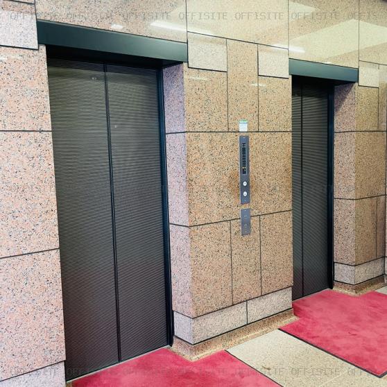 三富ビルのエレベーター