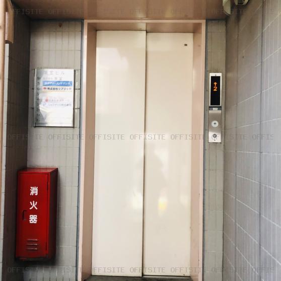 大井町東宝ビルのエレベーター