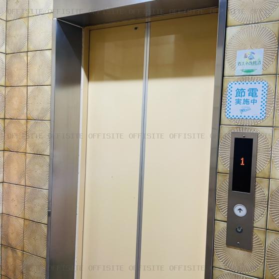 荒井ビルのエレベーター