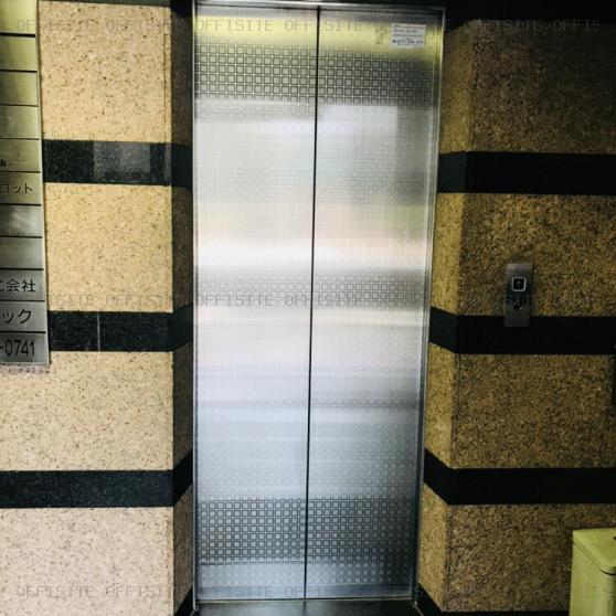 ＹＫ中目黒ビルのエレベーター