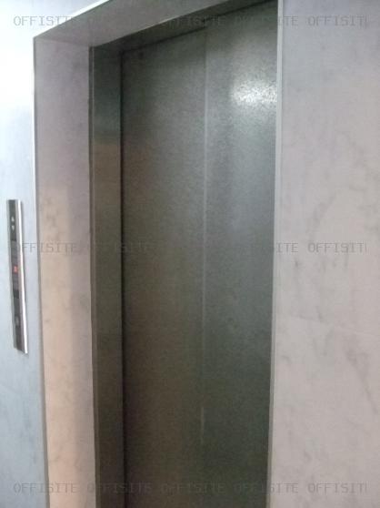第５植松ビルのエレベーター
