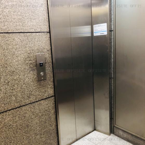 廣屋ビルのエレベーター