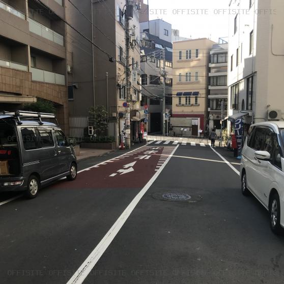 渋谷ファーストプレイスのビル前面道路