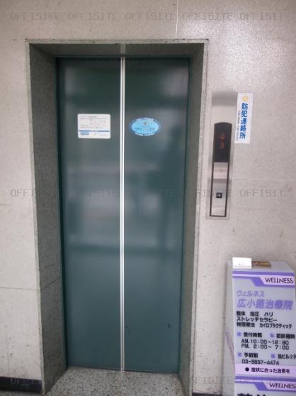 第一天神ビルのエレベーター