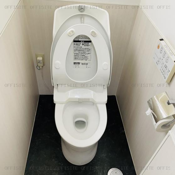 ＡＵＢＥ新川ビルの703号室 トイレ