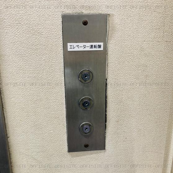 上田ビルのエレベーター不停止
