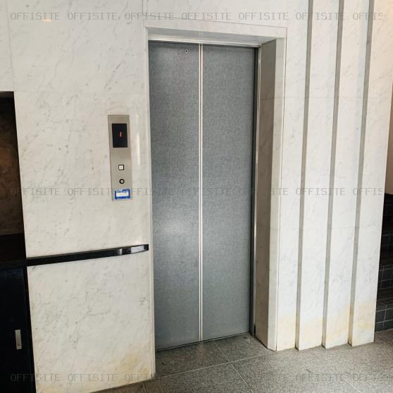 トリオ赤坂ビルのエレベーター