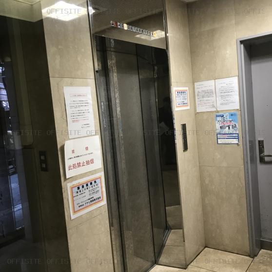 セイザ新宿のエレベーター