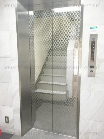ノルン秋葉原ビルのエレベーター