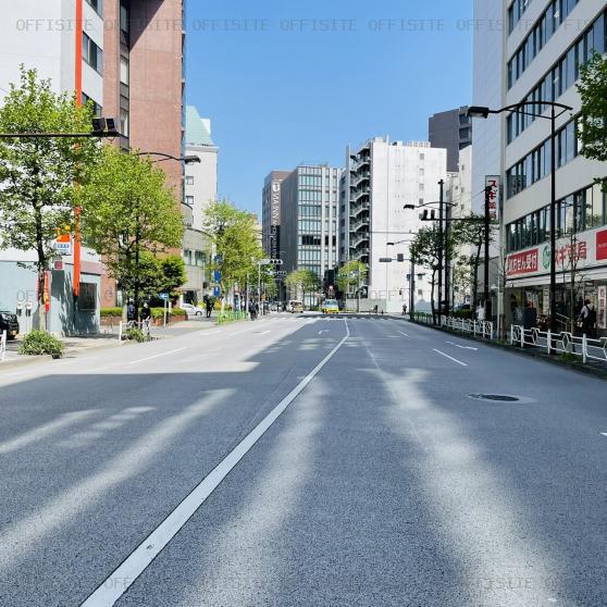 日本橋本町１丁目ビルのビル前面道路