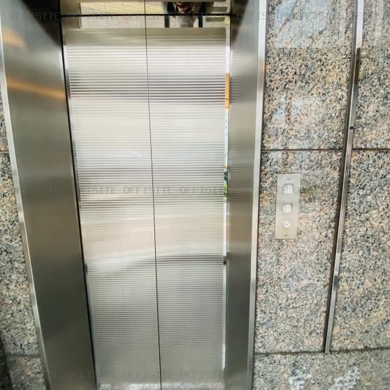 ＪＳ銀座ビルのエレベーター