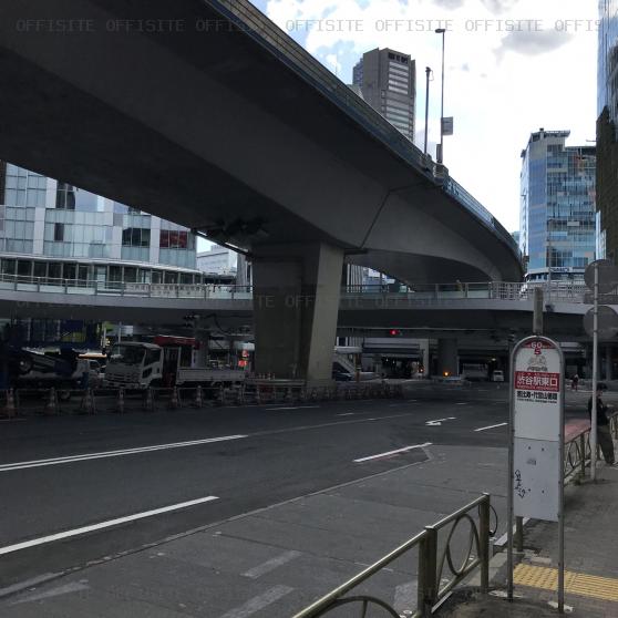 渋谷新生ビルのビル前面道路