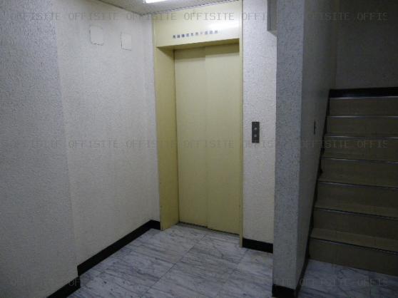 久米ビルのエレベーター