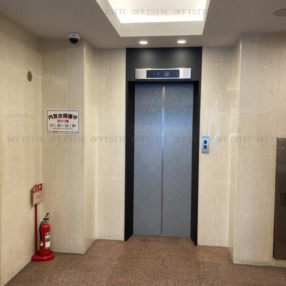 小松ビルのエレベーター