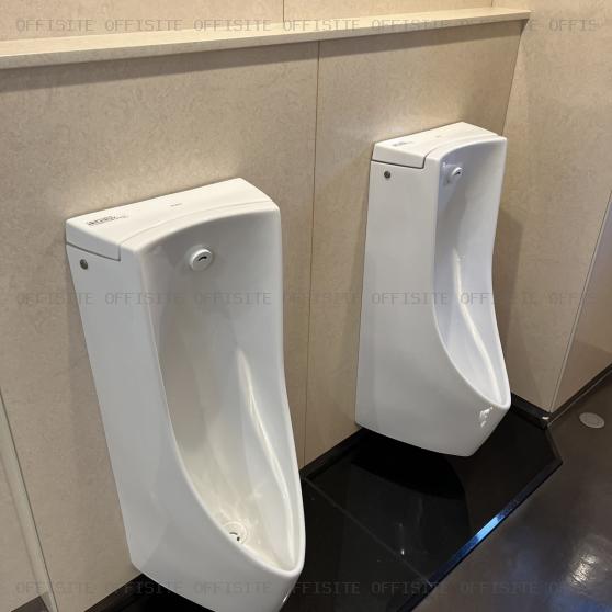 エキスパートオフィス横浜（ＪＰＲ横浜８～９階）の男子トイレ