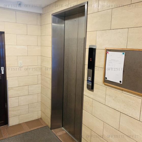中央山田ビルのエレベーター