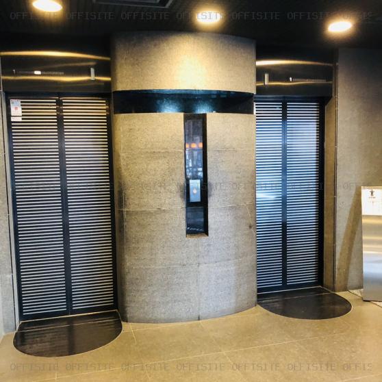 第７秋山ビルのエレベーター