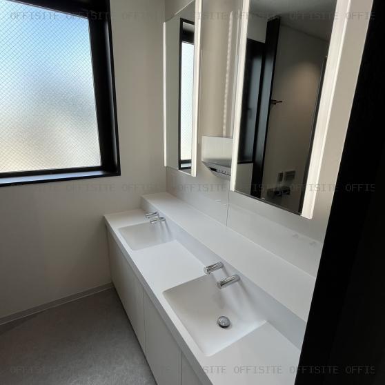 ＭＡビル三田の10階貸室（5-10階オフィス仕様）女子トイレ洗面