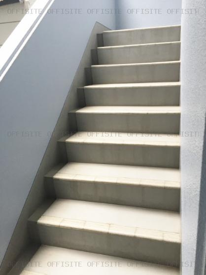 浅草橋杉浦ビルの階段