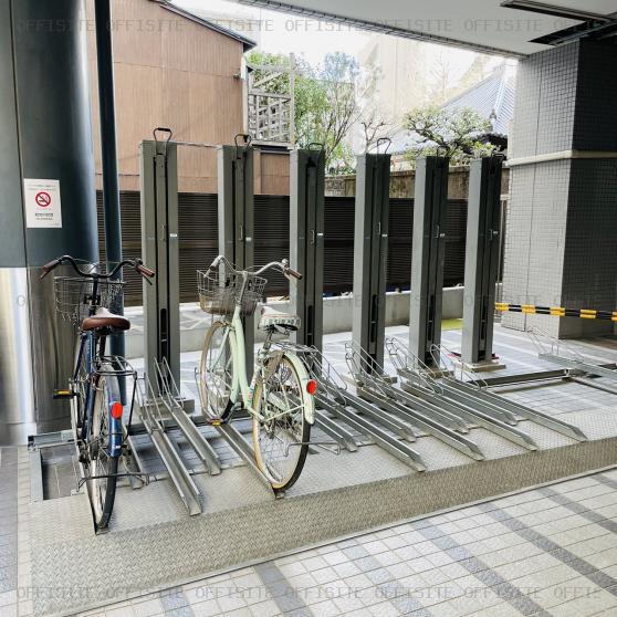 日新上野ビルの駐輪スペース