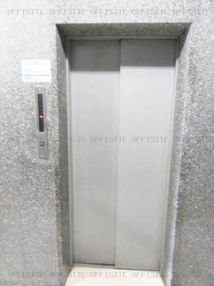 深尾ビルのエレベーター
