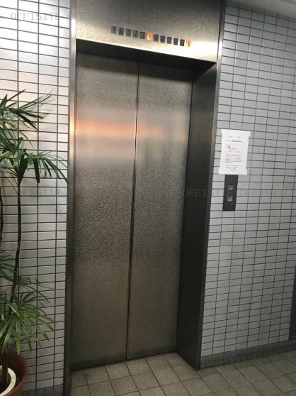 ＪＴＢ川崎共同ビルのエレベーター