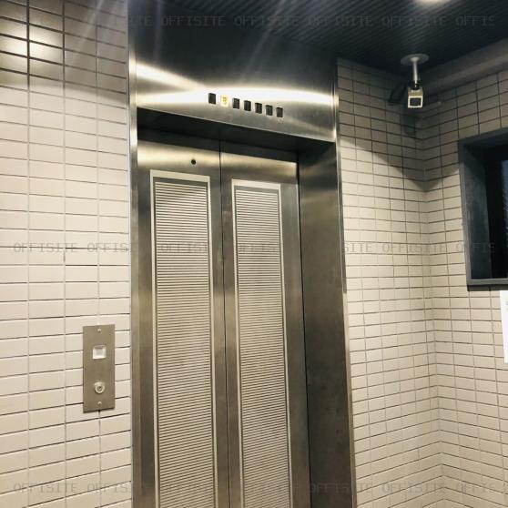 川上ビルのエレベーター