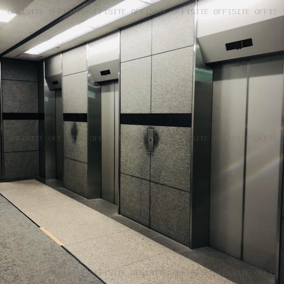 ヨコハマポートサイドビルのエレベーター