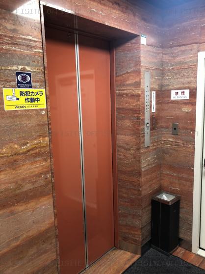 新宿ダイカンプラザＢ館のエレベーター