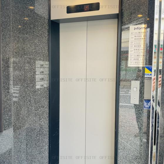 第１真和ビルのエレベーター