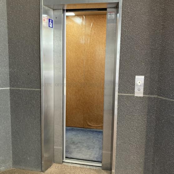 リベール藤沢ビルのエレベーター