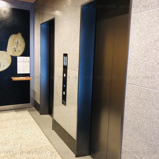 銀座露木ビルのエレベーター