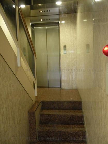 京橋三貴ビルのエレベーター