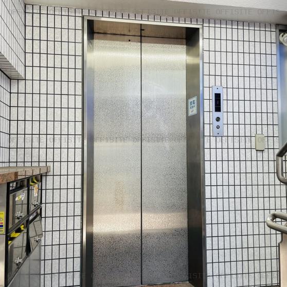 吉野ビルのエレベーター