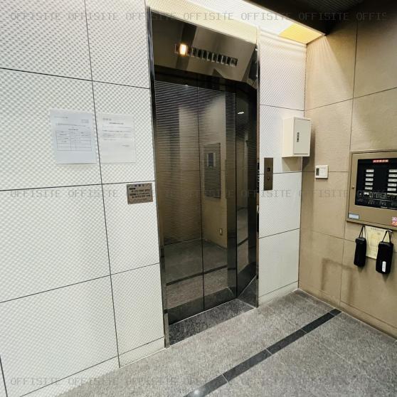笹塚グリーンライフビルのエレベーター